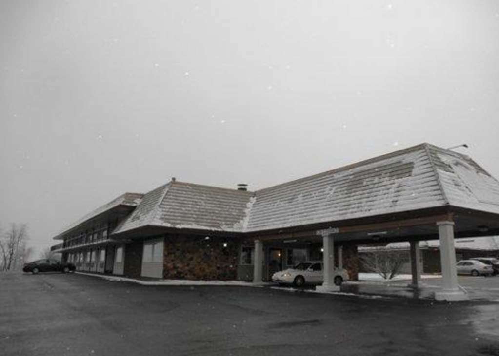 Oyo Hotel Lebanon Mo I-44 Exterior photo